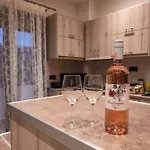 Casa * Zacharo